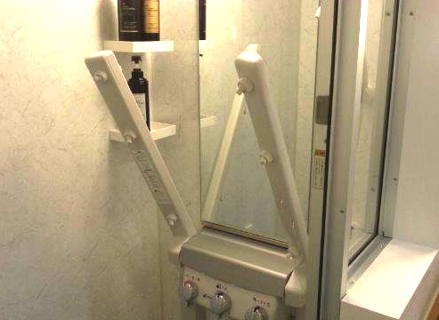 シャワードバス　使用時倒す